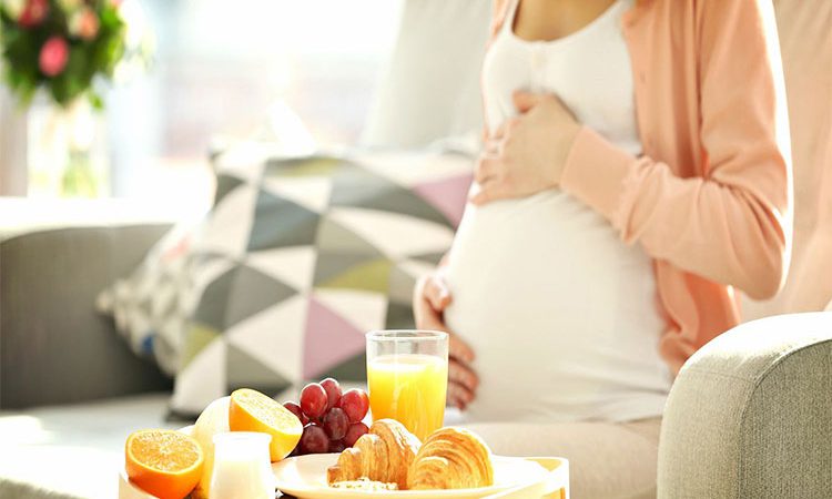 صبحانه در بارداری ؛ چه مواد غذایی در دوران حاملگی بخوریم و چی نخوریم؟