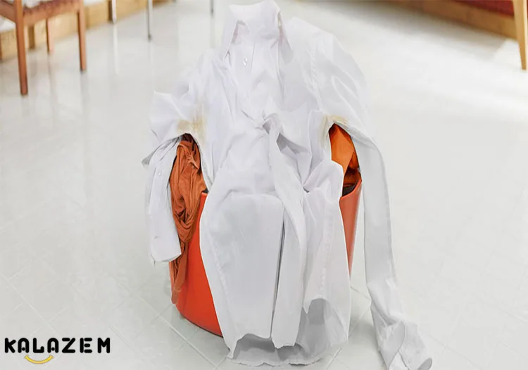 برای از بین بردن بوی بد لباس ، برچسب مراقبت روی لباس خود را بخوانید برای از بین بردن بوی بد لباس ، برچسب مراقبت روی لباس خود را بخوانید