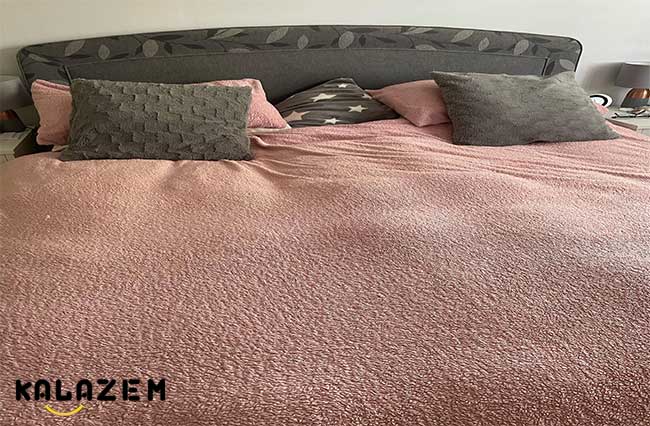 لکه روی روتختی