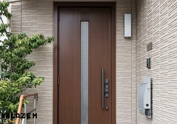 تمیز کردن در ورودی