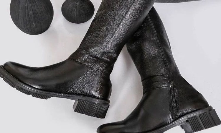 نگهداری چکمه چرم