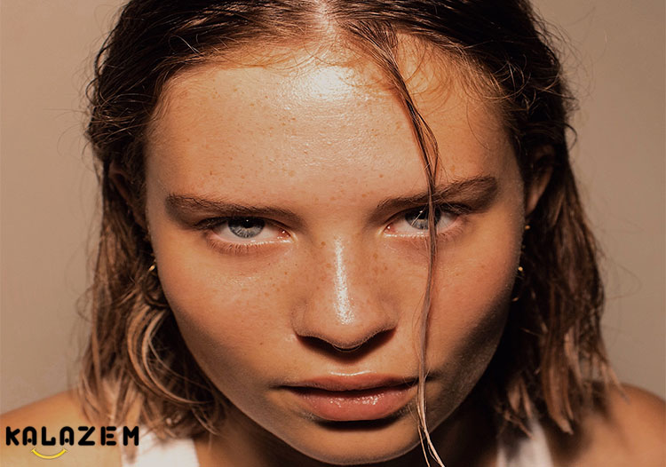 رنگدانه ملانین در ریشه مو تولید می شود رنگدانه ملانین در ریشه مو تولید می شود