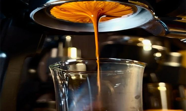 قهوه اسپرسو از کجا امده؟ فواید نوشیدن قهوه اسپرسو و نگهداری دانه های قهوه