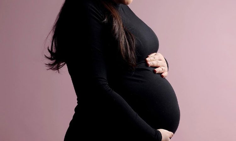 بارداری پرخطر - دلایل و راه های مقابله با خطرات تهدید کننده بارداری