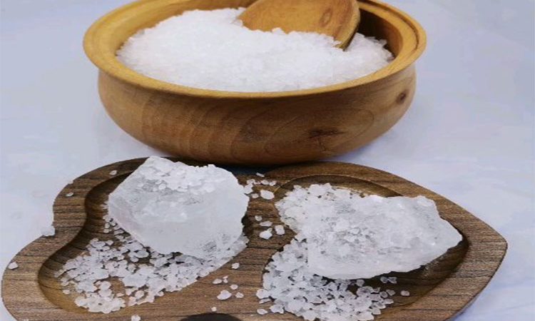 آیا از تاثیرات منفی مصرف نمک برای فشار خون و سلامتی آگاهید؟ نکات کاهش مصرف نمک